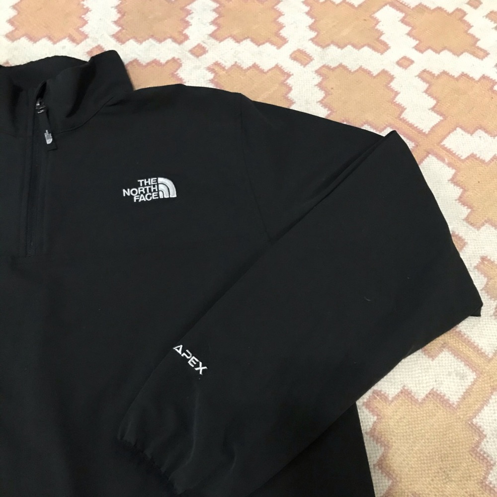 The North Face Apex Pullover 1/4 Zip Water Proof